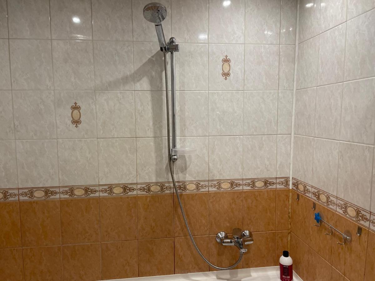 Happy Guest Apartament Jurmala Ngoại thất bức ảnh